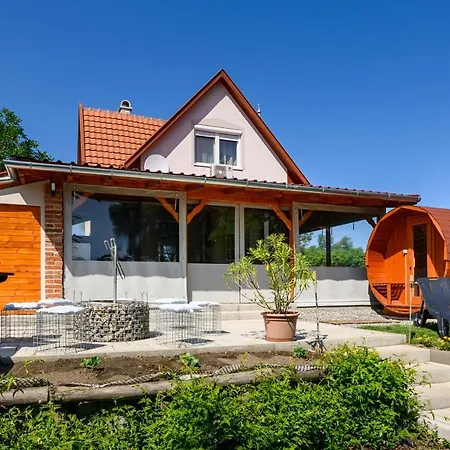 Dorka Vendeghaz Holiday home Gyomaendrod